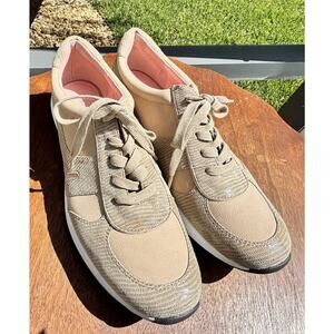 Taryn Rose Arvella Women's Casual Shoe size 11 M